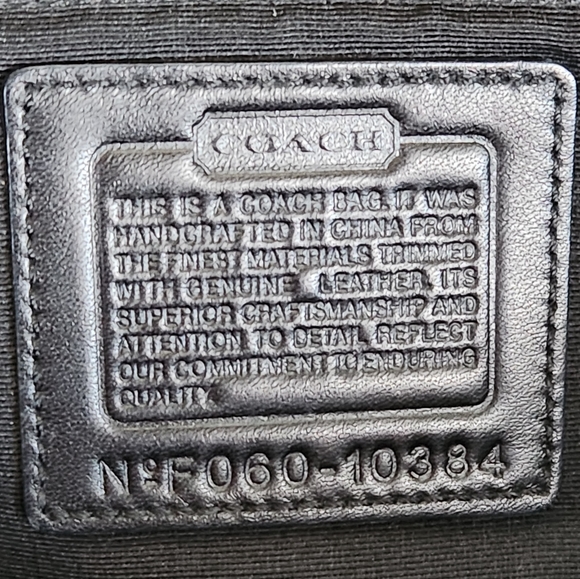 Vintage Coach Signature Jaquard Shoulder Bag - Picture 14 of 14